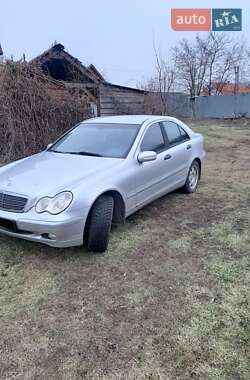Седан Mercedes-Benz C-Class 2004 в 