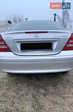 Седан Mercedes-Benz C-Class 2004 в 