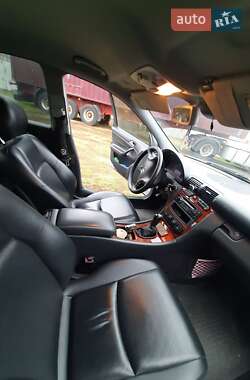 Седан Mercedes-Benz C-Class 2004 в 