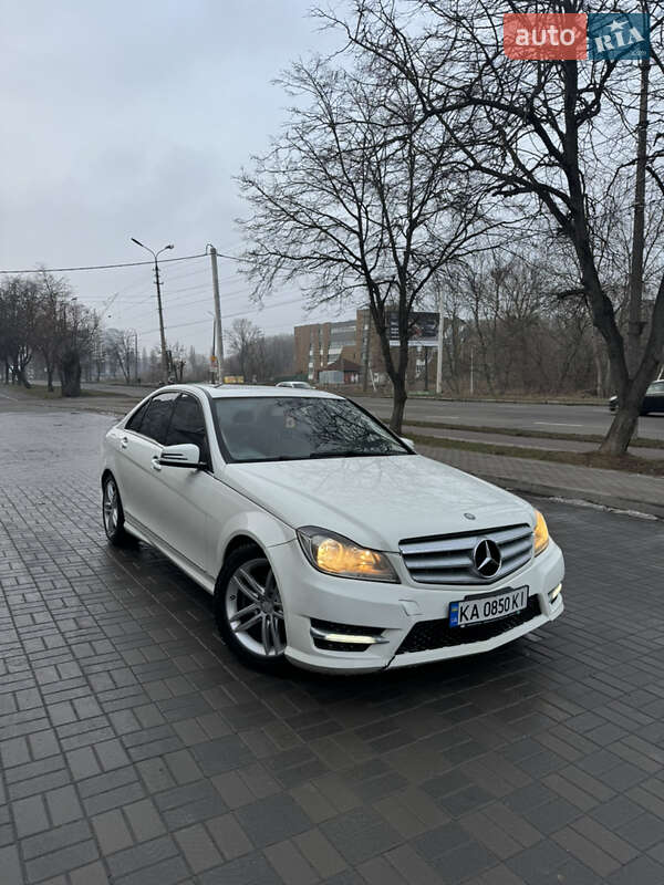 Седан Mercedes-Benz C-Class 2012 в Хмельницькому