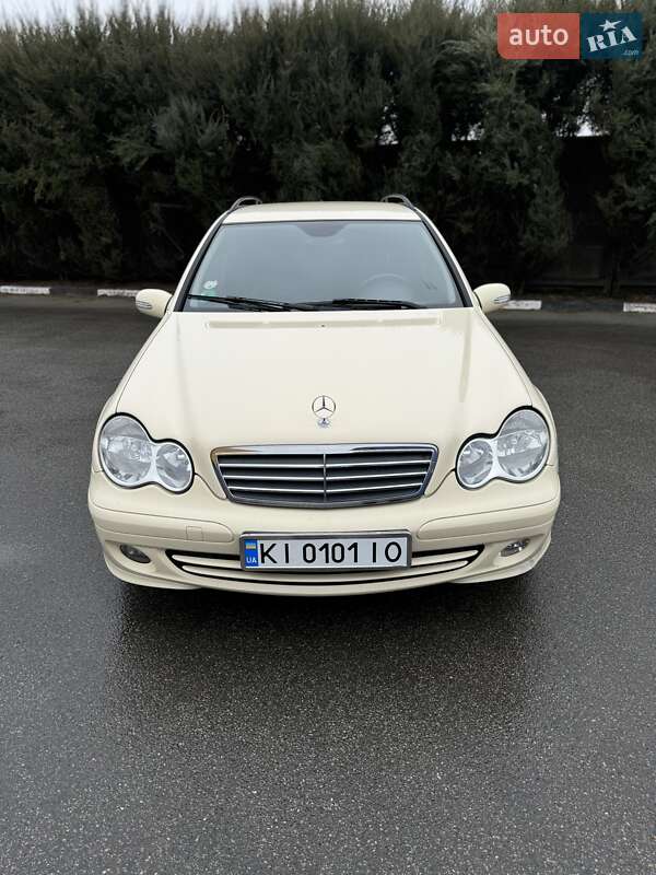 Универсал Mercedes-Benz C-Class 2005 в Крюковщине