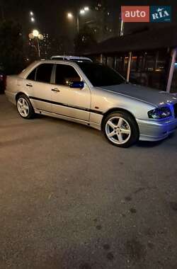 Седан Mercedes-Benz C-Class 1998 в 
