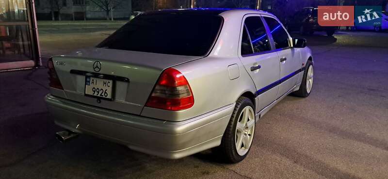 Седан Mercedes-Benz C-Class 1998 в Киеве