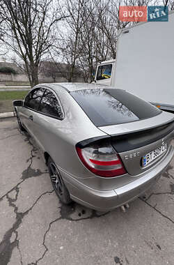 Купе Mercedes-Benz C-Class 2004 в 