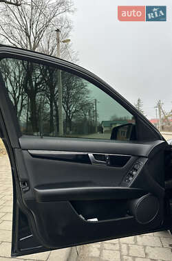 Универсал Mercedes-Benz C-Class 2011 в 