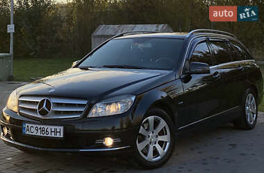 Mercedes-Benz C-Class 2011