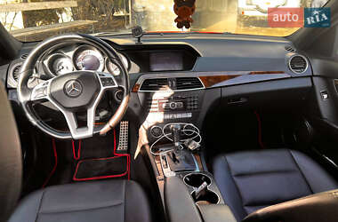 Седан Mercedes-Benz C-Class 2011 в 