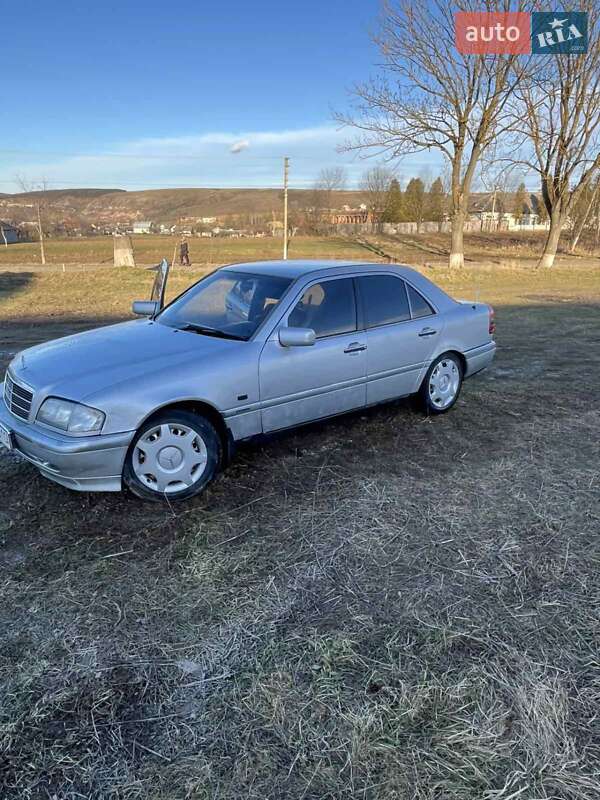 Седан Mercedes-Benz C-Class 1997 в Ивано-Франковске