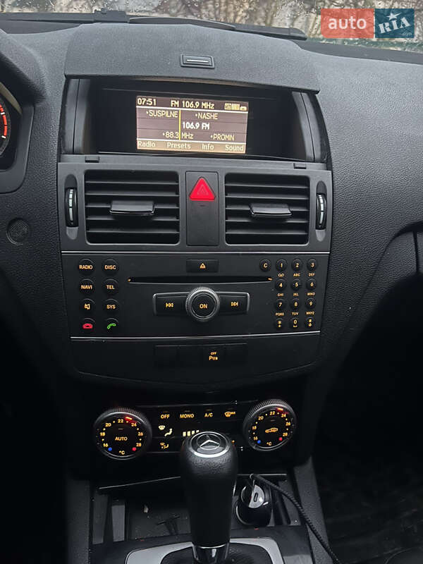 Универсал Mercedes-Benz C-Class 2010 в Луцке