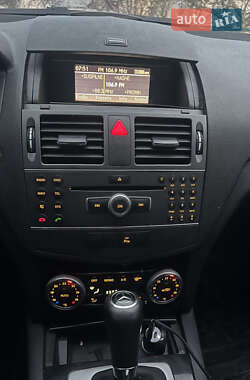 Универсал Mercedes-Benz C-Class 2010 в 