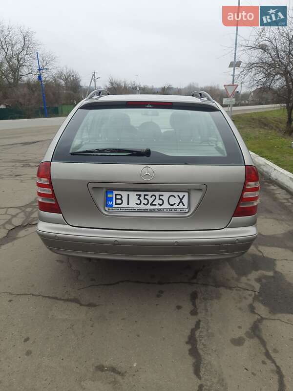 Універсал Mercedes-Benz C-Class 2006 в Лохвиці