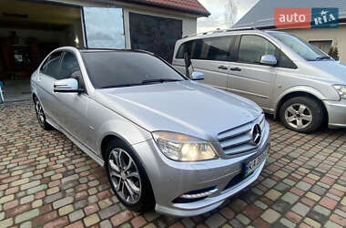 Седан Mercedes-Benz C-Class 2010 в 