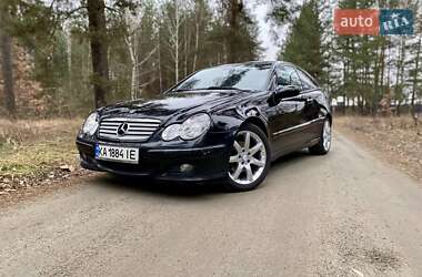 Купе Mercedes-Benz C-Class 2005 в Малині