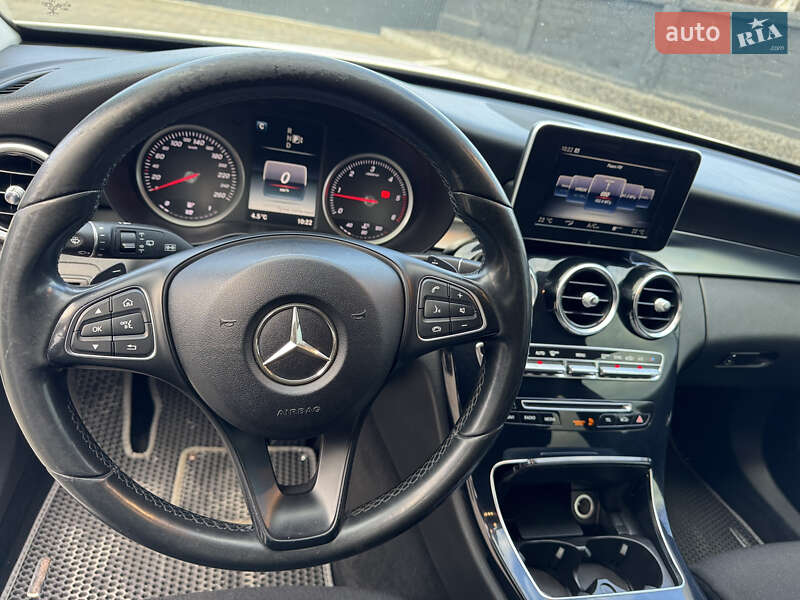 Универсал Mercedes-Benz C-Class 2014 в Черновцах