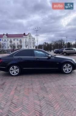 Седан Mercedes-Benz C-Class 2010 в Чернигове