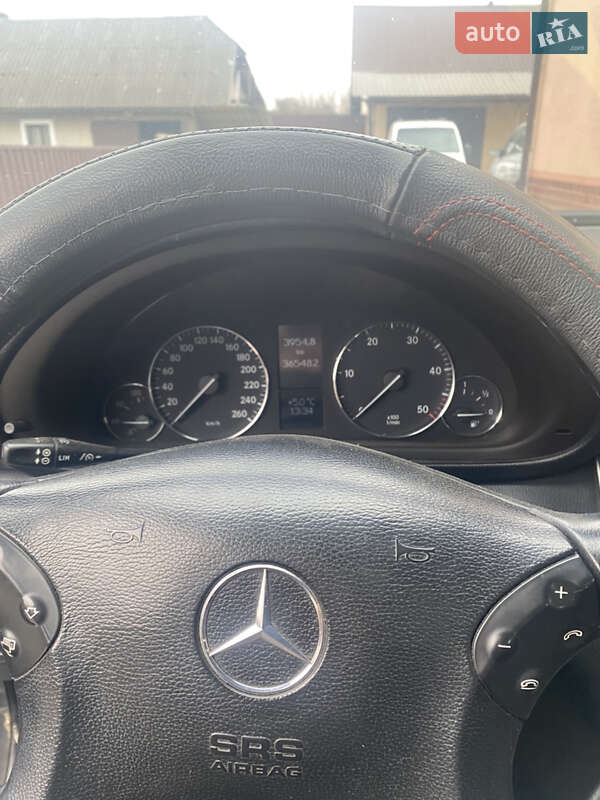 Универсал Mercedes-Benz C-Class 2004 в Ивано-Франковске