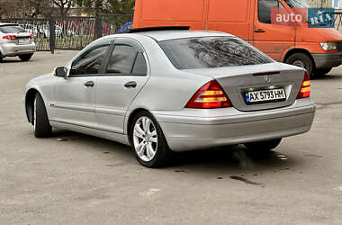 Седан Mercedes-Benz C-Class 2002 в Черкасах