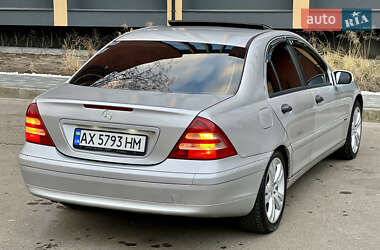 Седан Mercedes-Benz C-Class 2002 в Черкасах