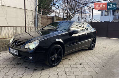 Купе Mercedes-Benz C-Class 2004 в 