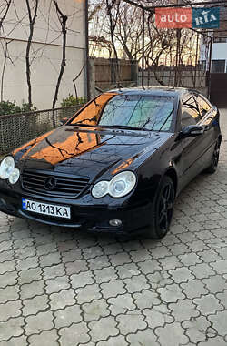 Купе Mercedes-Benz C-Class 2004 в Ужгороді