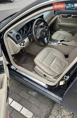 Седан Mercedes-Benz C-Class 2011 в 