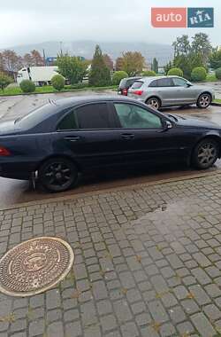 Седан Mercedes-Benz C-Class 2002 в 
