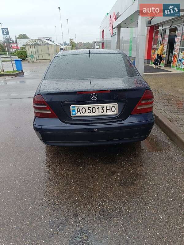 Седан Mercedes-Benz C-Class 2002 в Берегово