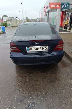 Седан Mercedes-Benz C-Class 2002 в 