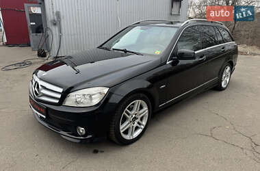 Универсал Mercedes-Benz C-Class 2010 в 