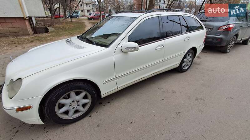 Универсал Mercedes-Benz C-Class 2004 в Ивано-Франковске