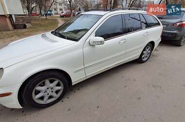 Универсал Mercedes-Benz C-Class 2004 в 