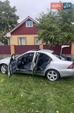 Седан Mercedes-Benz C-Class 2000 в 