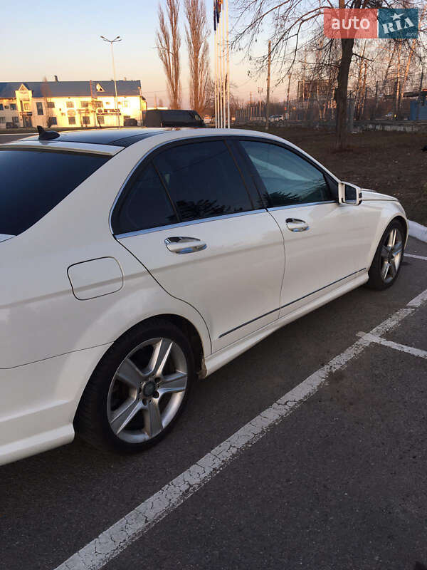 Седан Mercedes-Benz C-Class 2010 в Житомире фото 4 Седан Mercedes-Benz C-Class 2010 в Житомире