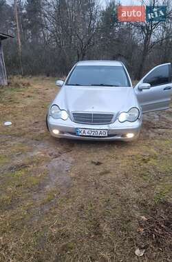 Седан Mercedes-Benz C-Class 2001 в Києві