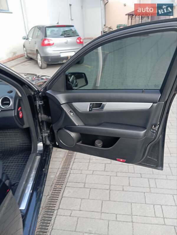 Универсал Mercedes-Benz C-Class 2012 в Стрые фото 2 Универсал Mercedes-Benz C-Class 2012 в Стрые