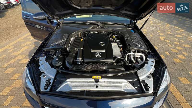 Седан Mercedes-Benz C-Class 2017 в Львове