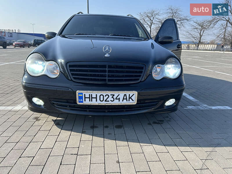 Универсал Mercedes-Benz C-Class 2006 в Одессе