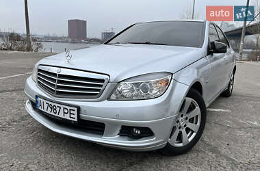 Седан Mercedes-Benz C-Class 2010 в Киеве