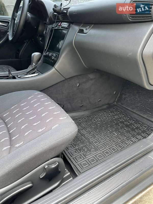 Купе Mercedes-Benz C-Class 2003 в Первомайске