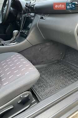 Купе Mercedes-Benz C-Class 2003 в 