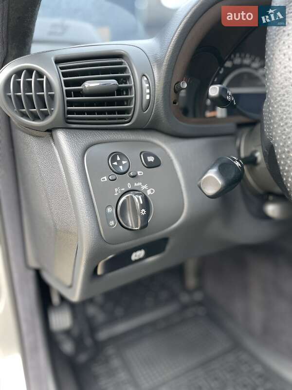 Купе Mercedes-Benz C-Class 2003 в Первомайске