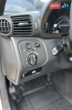 Купе Mercedes-Benz C-Class 2003 в 
