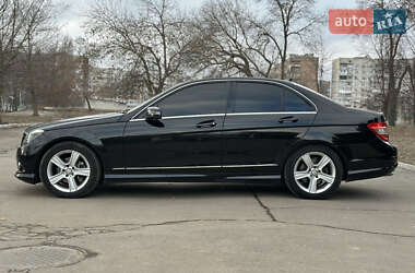 Седан Mercedes-Benz C-Class 2010 в 