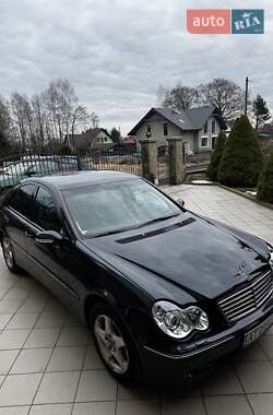 Седан Mercedes-Benz C-Class 2001 в Ивано-Франковске