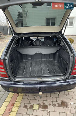 Универсал Mercedes-Benz C-Class 2001 в 