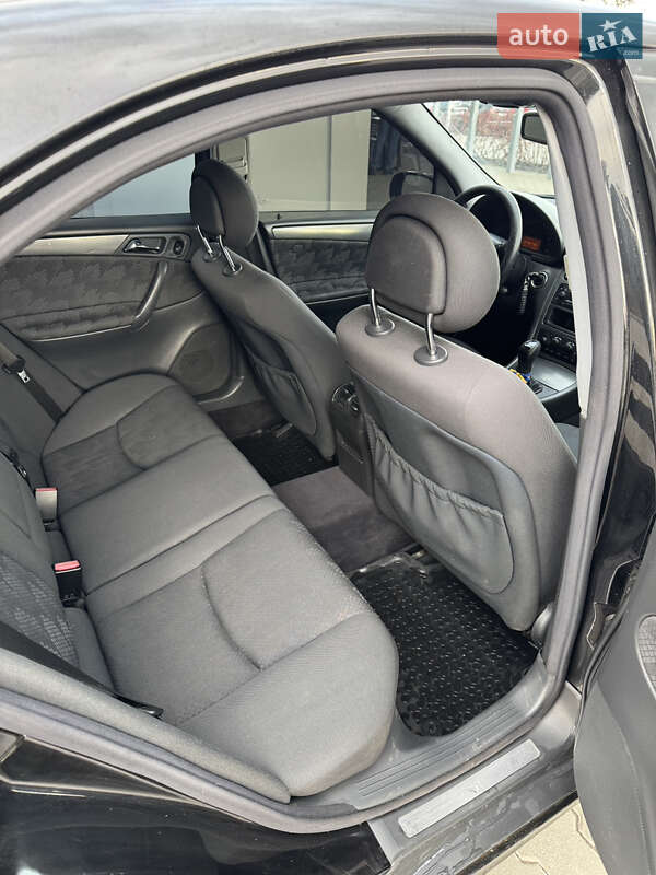 Седан Mercedes-Benz C-Class 2003 в Мукачево