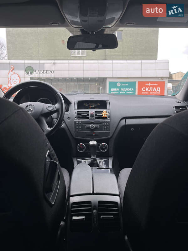 Универсал Mercedes-Benz C-Class 2008 в Львове
