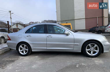 Седан Mercedes-Benz C-Class 2005 в 
