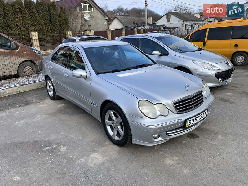 Седан Mercedes-Benz C-Class 2005 в Тернополе