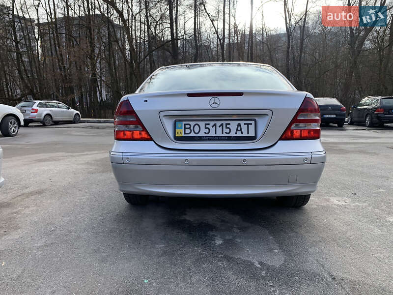 Седан Mercedes-Benz C-Class 2005 в Тернополе